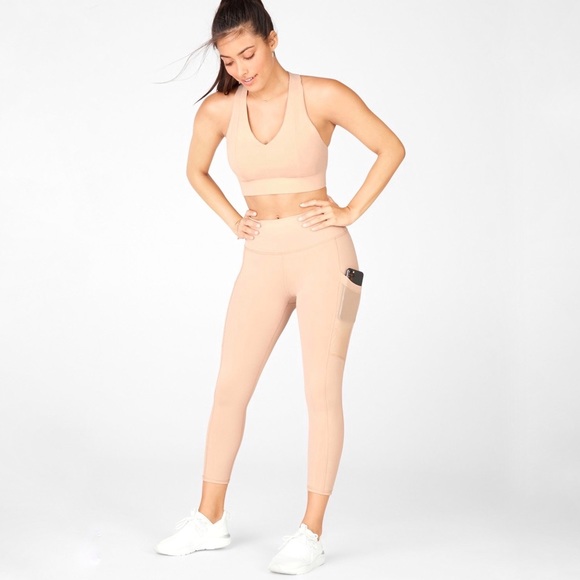 Fabletics Leggings Mia High Waisted Capri Legging With Pocket Size Small NWT - Picture 2 of 11